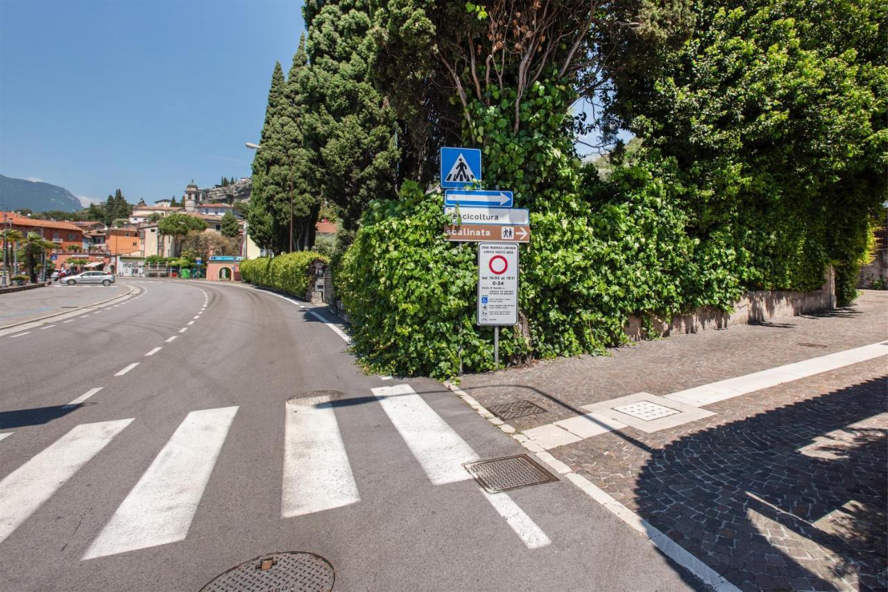 Apartamento Casa Valery Torbole Sul Garda Exterior foto